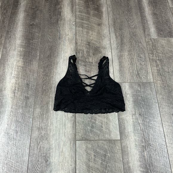 VS Black Lace Bralette - Picture 1 of 12